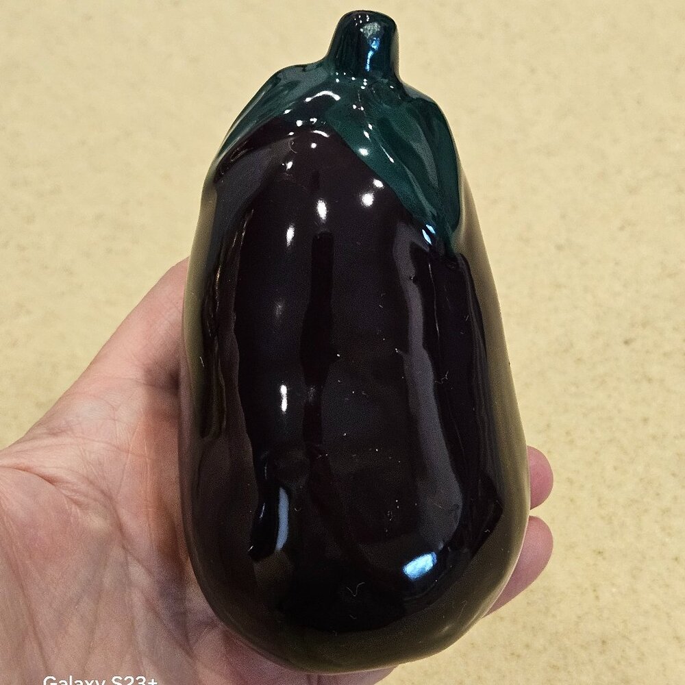 VINTAGE HANDPAINTED CERAMIC EGGPLANT MAJOLICA DECOR DISPLAY ART VIETRI ITALY